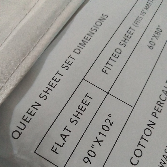 Longaberger Beige Queen Sheet Set - Picture 6 of 7